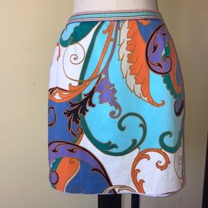 Elie Tahari lined short skirt.